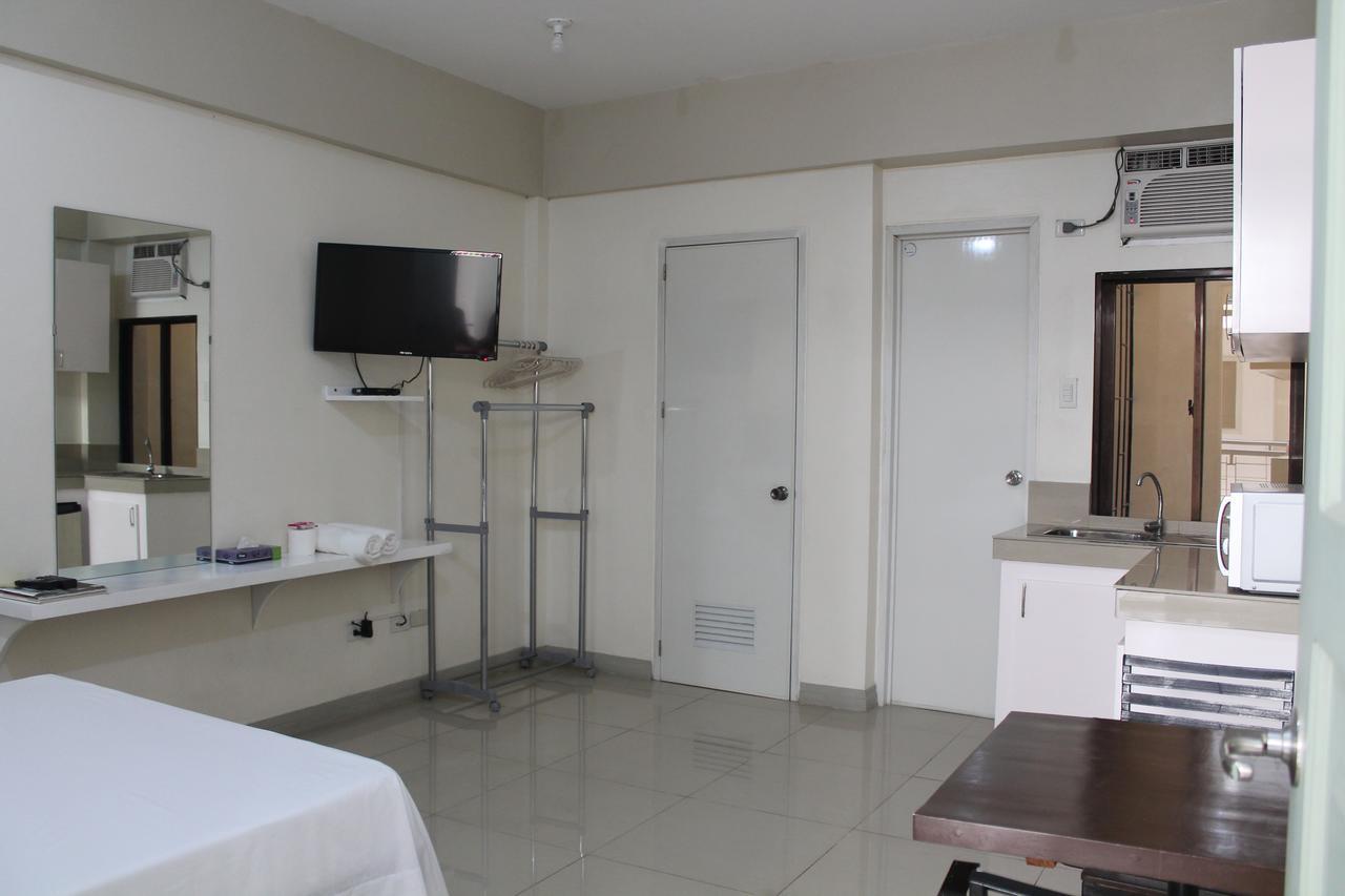 Residencia San Vicente - Pasay -Budget Hotel Манила Экстерьер фото