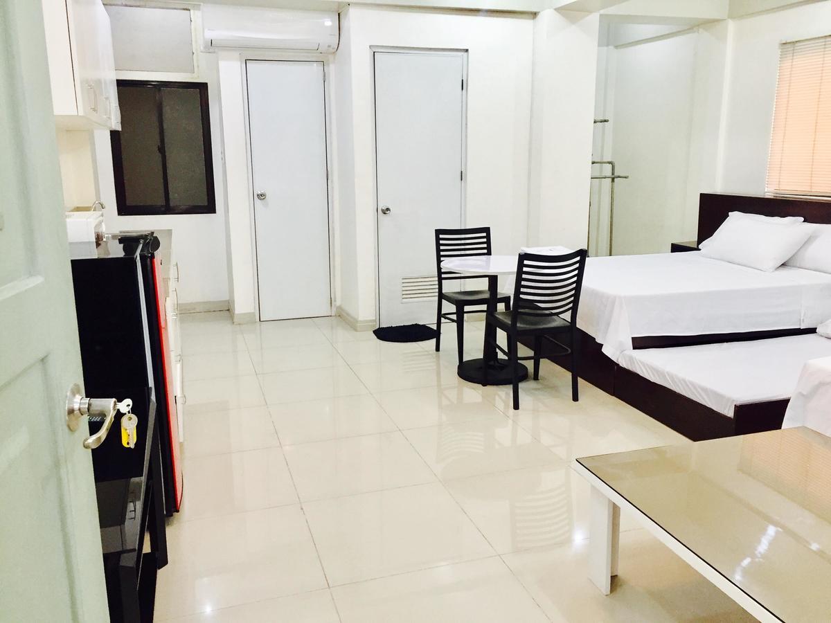 Residencia San Vicente - Pasay -Budget Hotel Манила Экстерьер фото